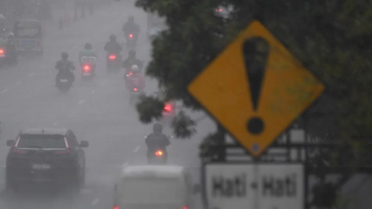 BMKG Pantau Bibit Siklon 98S di Selatan Banten, Waspada Cuaca Ekstrem