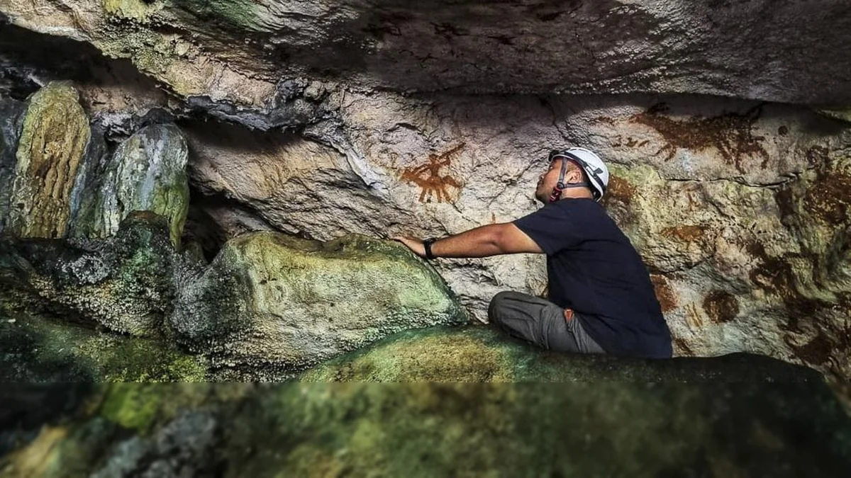 Jejak Tangan Mungil Sulawesi: Ungkap Seniman Cilik 67.800 Tahun Lalu!