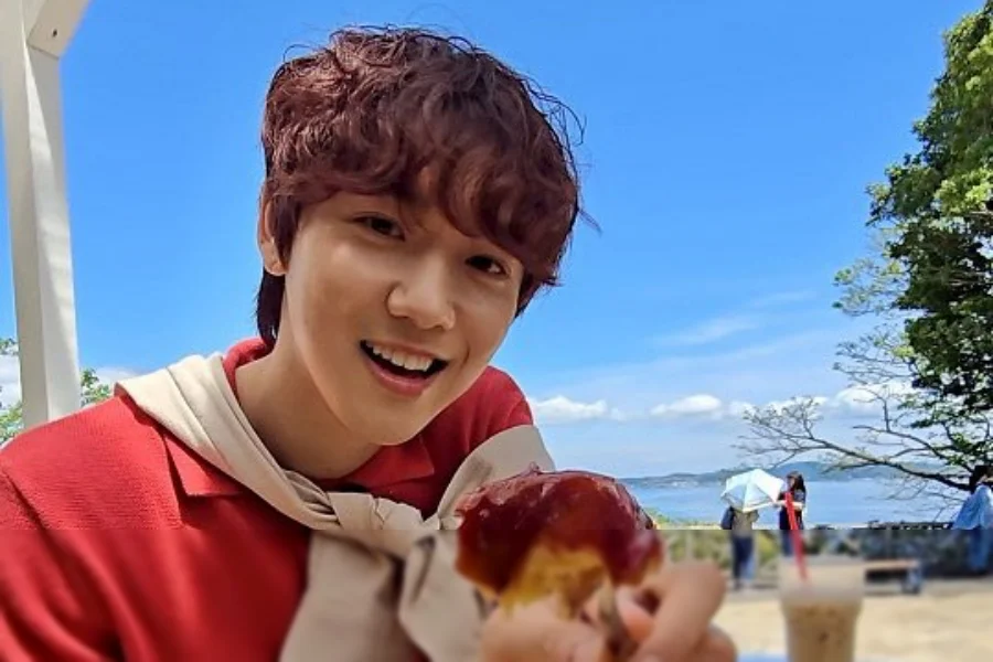 Jonghwan Eks 100% dan FAVE1 Umumkan Pernikahan Lewat Surat Penuh Haru