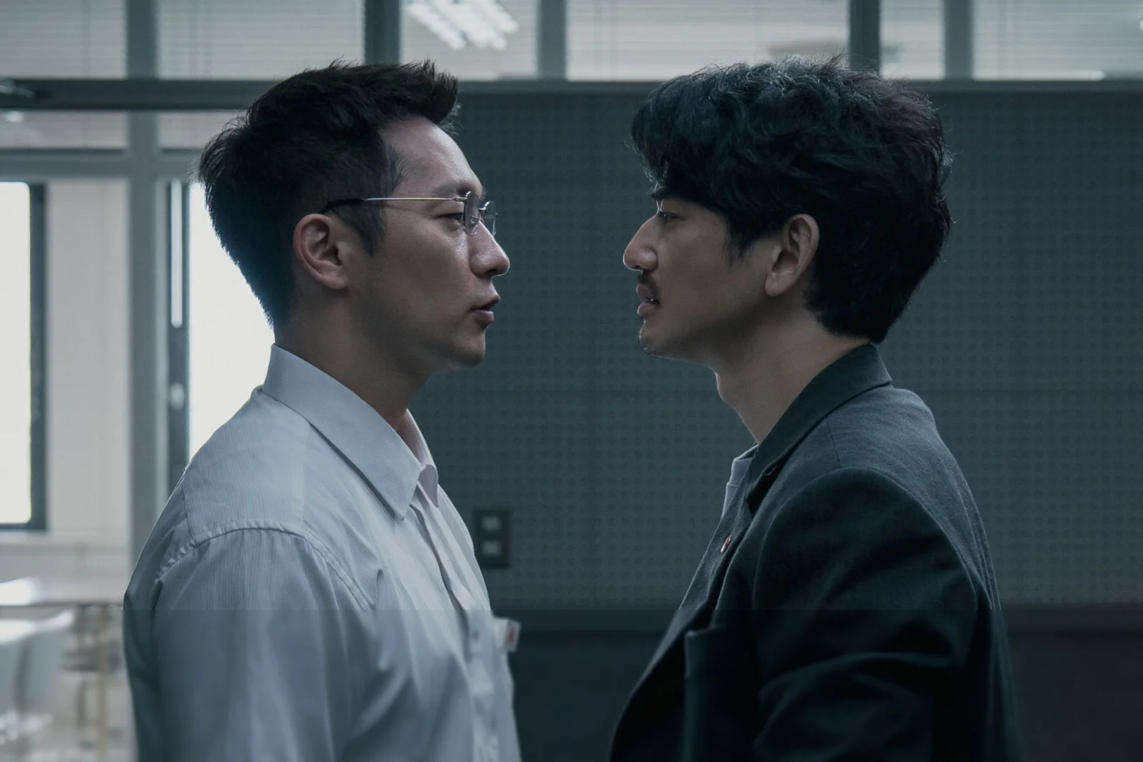 Son Suk Ku & Eita Bintangi Thriller Pembunuhan "Road" Netflix