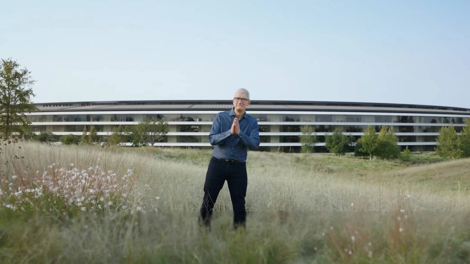Tim Cook Apple Beri Tanggapan Atas Insiden Penembakan di Minneapolis