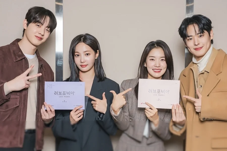 Yeonwoo dan Kim Hyun Jin Pamer Chemistry di Pembacaan Naskah Drama 'Love Phobia'